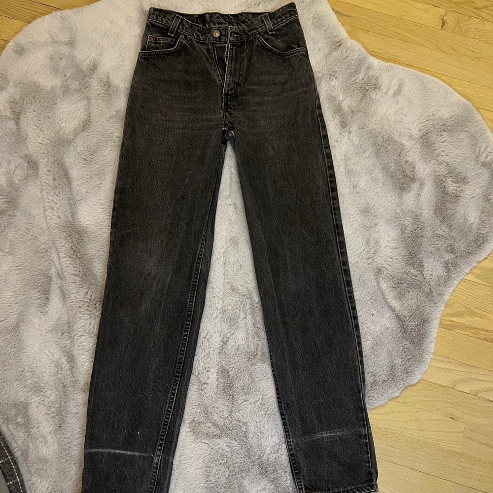 Levi high waisted, slim fit mom jean!